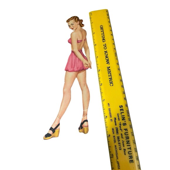 Vintage 9 Piece Paper Doll With Clothing Circa 1940s - Picture 2 of 4